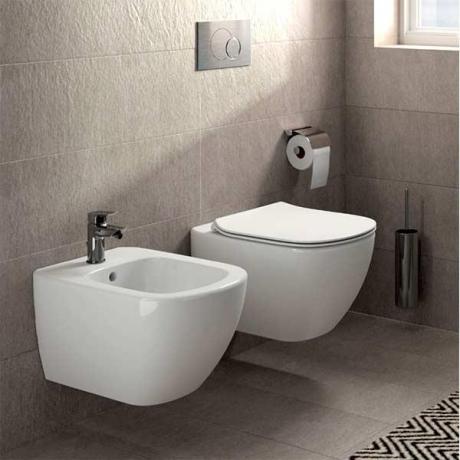 ideal-standard-tesi-sanitari-sospesi-bagno-vaso-wc-aquablade-sedile-a-chiusura-rallentata-bidet-monoforo-arredo-bagno