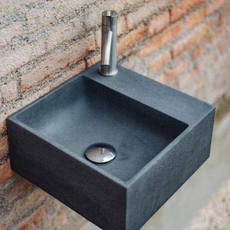 handwash-191009-ikkio-hr-1150696